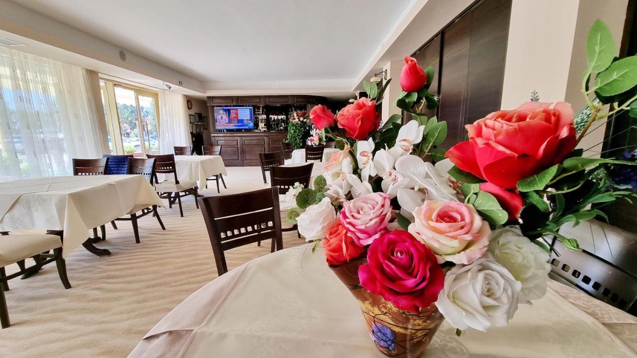 Hotel Condor مامايا المظهر الخارجي الصورة
