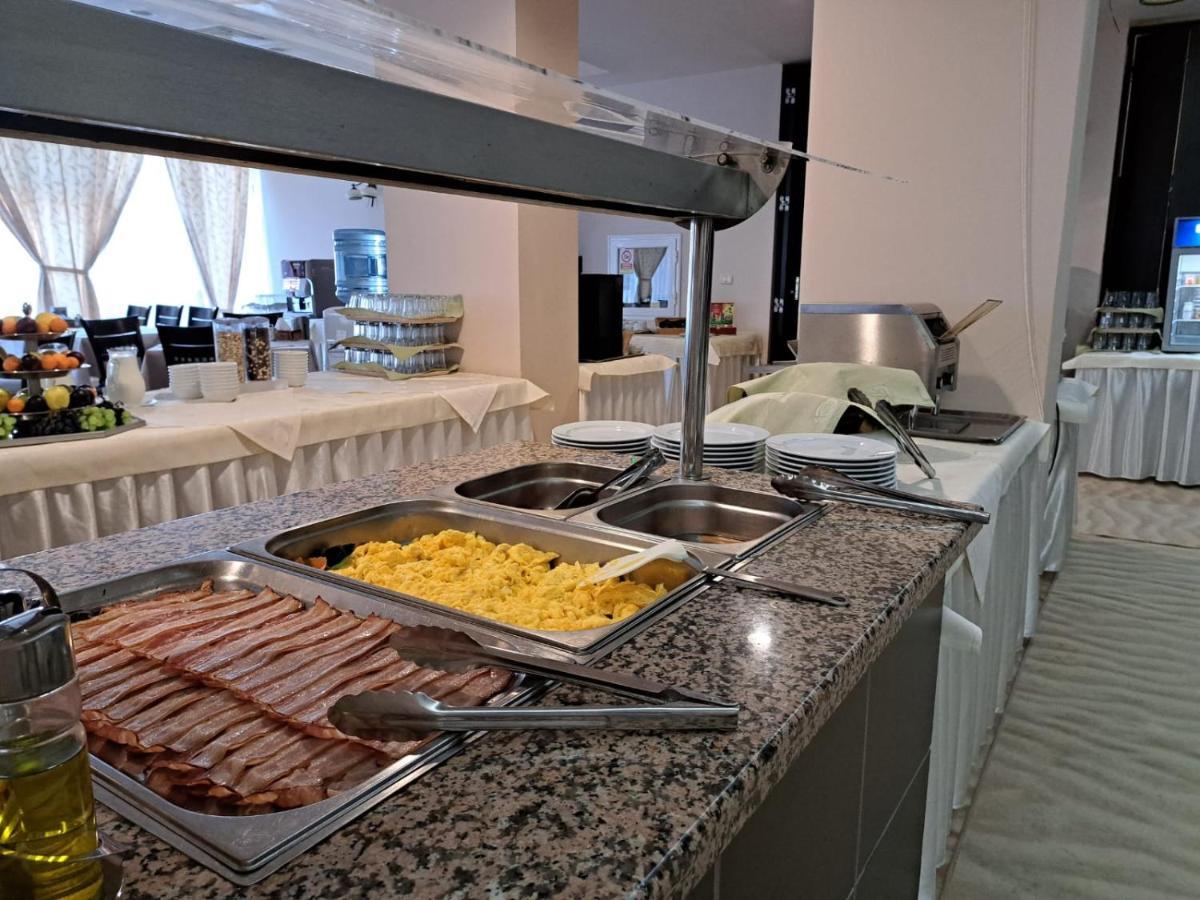 Hotel Condor مامايا المظهر الخارجي الصورة