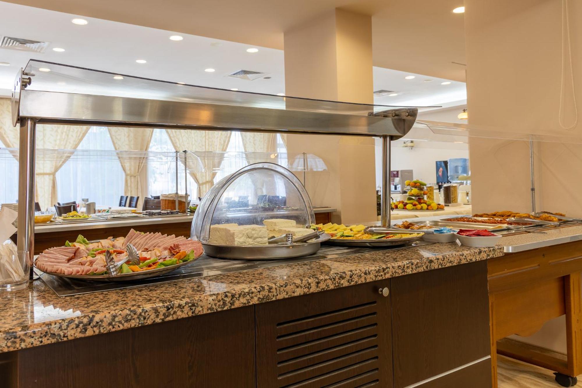 Hotel Condor مامايا المظهر الخارجي الصورة