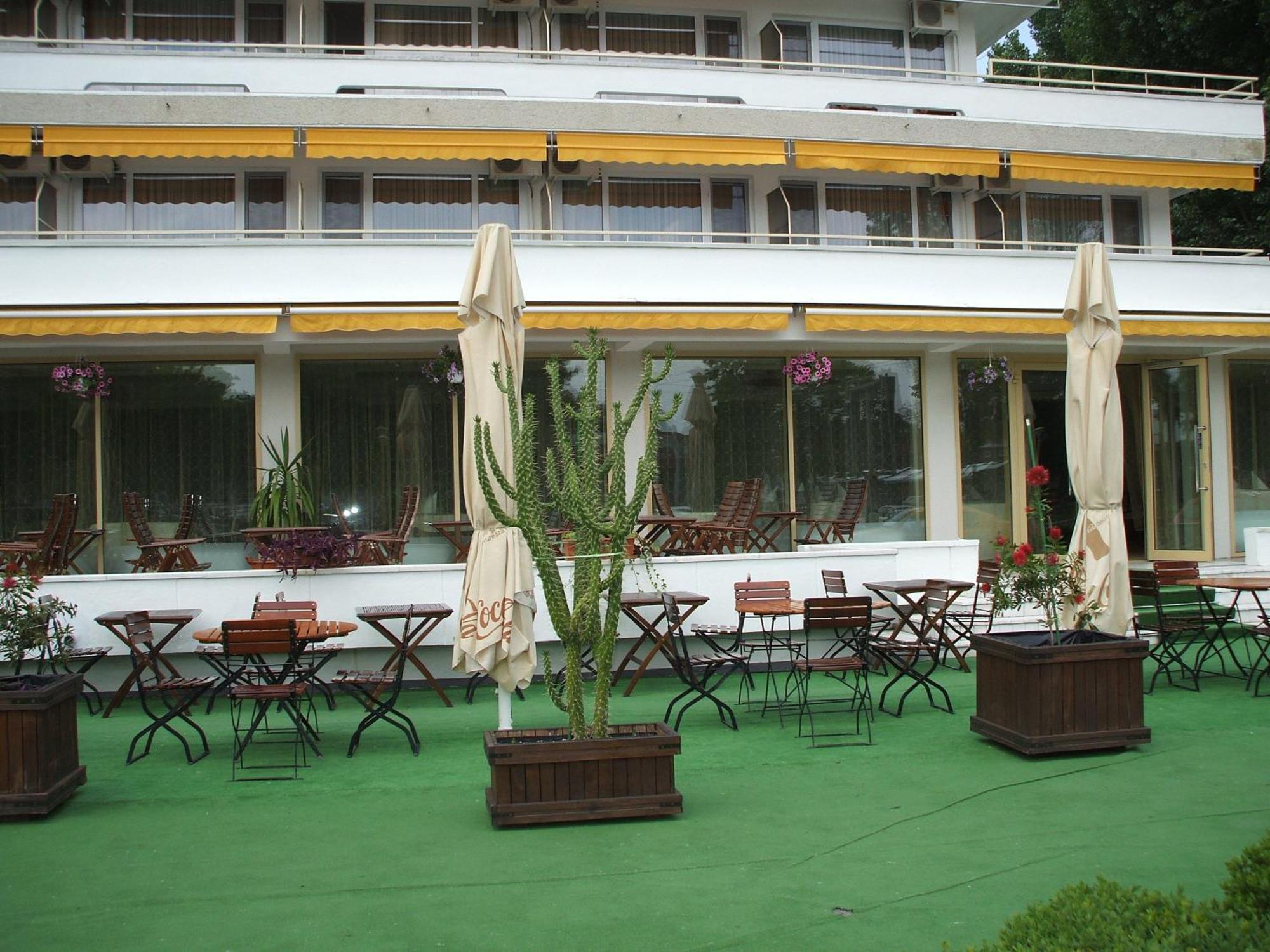 Hotel Condor مامايا المظهر الخارجي الصورة