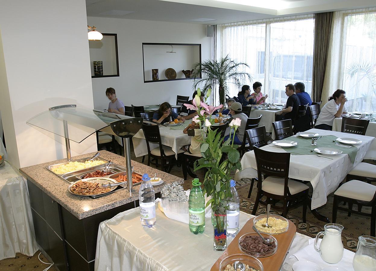 Hotel Condor مامايا المظهر الخارجي الصورة